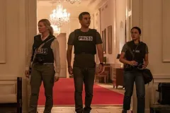 Civil War, Kirsten Dunst, Wagner Moura e Cailee Spaeny in una sequenza del film
