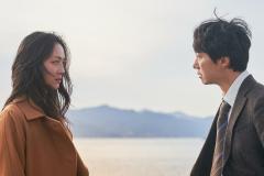 Decision to leave, Tang Wei e Park Hae-II in una scena del film di Park Chan-wook