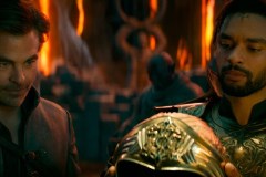 Dungeons & Dragons - L'onore dei ladri, Chris Pine e Regé-Jean Page in un'immagine del film