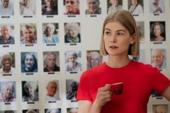 I Care a Lot (2020) - J Blakeson - Recensione | Asbury Movies