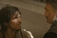 I tre moschettieri - D'Artagnan, François Civil e Vincent Cassel in una sequenza del film