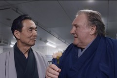 Il sapore della felicità, Gérard Depardieu e Kyozo Nagatsuka in una scena del film