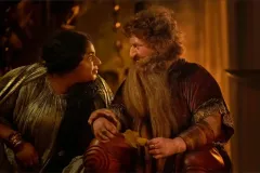 Il Signore degli Anelli - Gli Anelli del Potere, Sophia Nomvete e Owain Arthur in una scena della serie Amazon