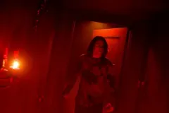 Insidious - La porta rossa, Ty Simpkins in una scena del film
