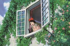 Kiki - Consegne a domicilio, Kiki e Jiji si affacciano alla finestra in una scena del film