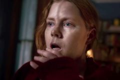 La donna alla finestra: il thriller di Joe Wright approda su Netflix | Asbury Movies