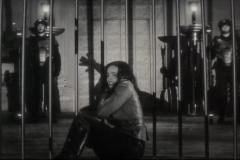 Licantropus, Laura Donnelly in una inquietante immagine del film