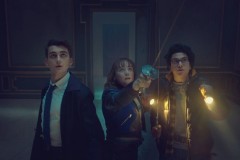 Lockwood & Co., Cameron Chapman, Ruby Stokes e Ali Hadji-Heshmati in una foto della serie Netflix