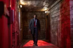 Luther - Verso l'inferno, Idris Elba in una tesa sequenza del film
