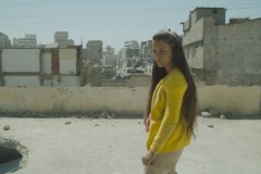 Nezouh - Il buco nel cielo, Hala Zein in un'immagine del film