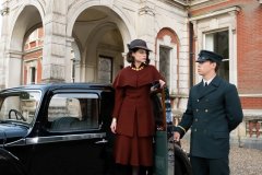 Agatha Christie - Perché non l'hanno chiesto a Evans?, Lucy Boynton e Will Poulter in una sequenza