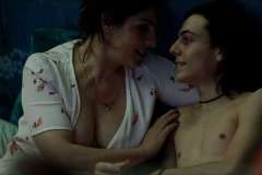 Piove, Elena Di Cioccio e Francesco Gheghi in una scena del film di Paolo Strippoli