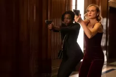 Secret Team 355, Diane Kruger e Lupita Nyong'o in una scena del film