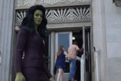 She-Hulk, Tatiana Maslany in una foto del nono episodio