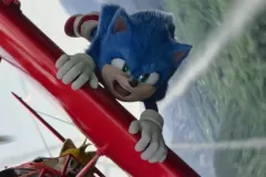 Sonic 2 - Il film: il porcospino in azione in una pericolosa scena del film di Jeff Fowler