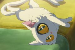 Suzume, il gatto/chiave in una simpatica immagine del film di Makoto Shinkai