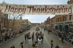 Thanksgiving, una sequenza del film