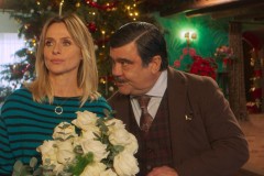 The Christmas Show, Serena Autieri e Francesco Pannofino in una scena del film