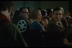 The Fabelmans, Michelle Williams e Paul Dano durante una sequenza del film di Steven Spielberg