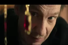 The Sandman, David Thewlis in una scena della serie Netflix