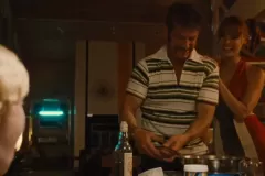 Una vita in fuga, Sean Penn in una scena familiare del film