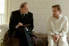 Un'altra giovinezza, Tim Roth e Bruno Ganz in una scena del film di Francis Ford Coppola