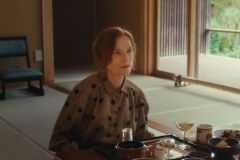 Viaggio in Giappone, Isabelle Huppert in una scena del film