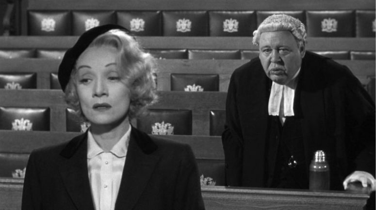Testimone d'accusa, Marlene Dietrich in una scena