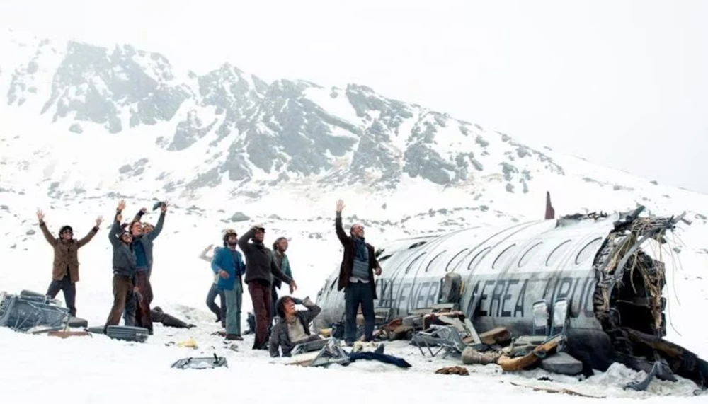 Un'immagine del film La sociedad de la nieve