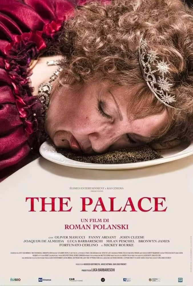 The Palace, la locandina italiana del film di Roman Polanski
