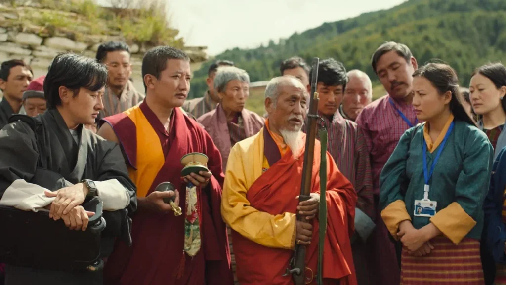 The Monk and the Gun, un momento del film